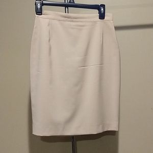 Tan/cream size 6 wool skirt, Petite Sophisticate